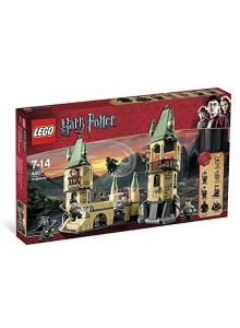 LEGO Harry Potter Hogwarts 4867 (Discontinued by manufacturer)